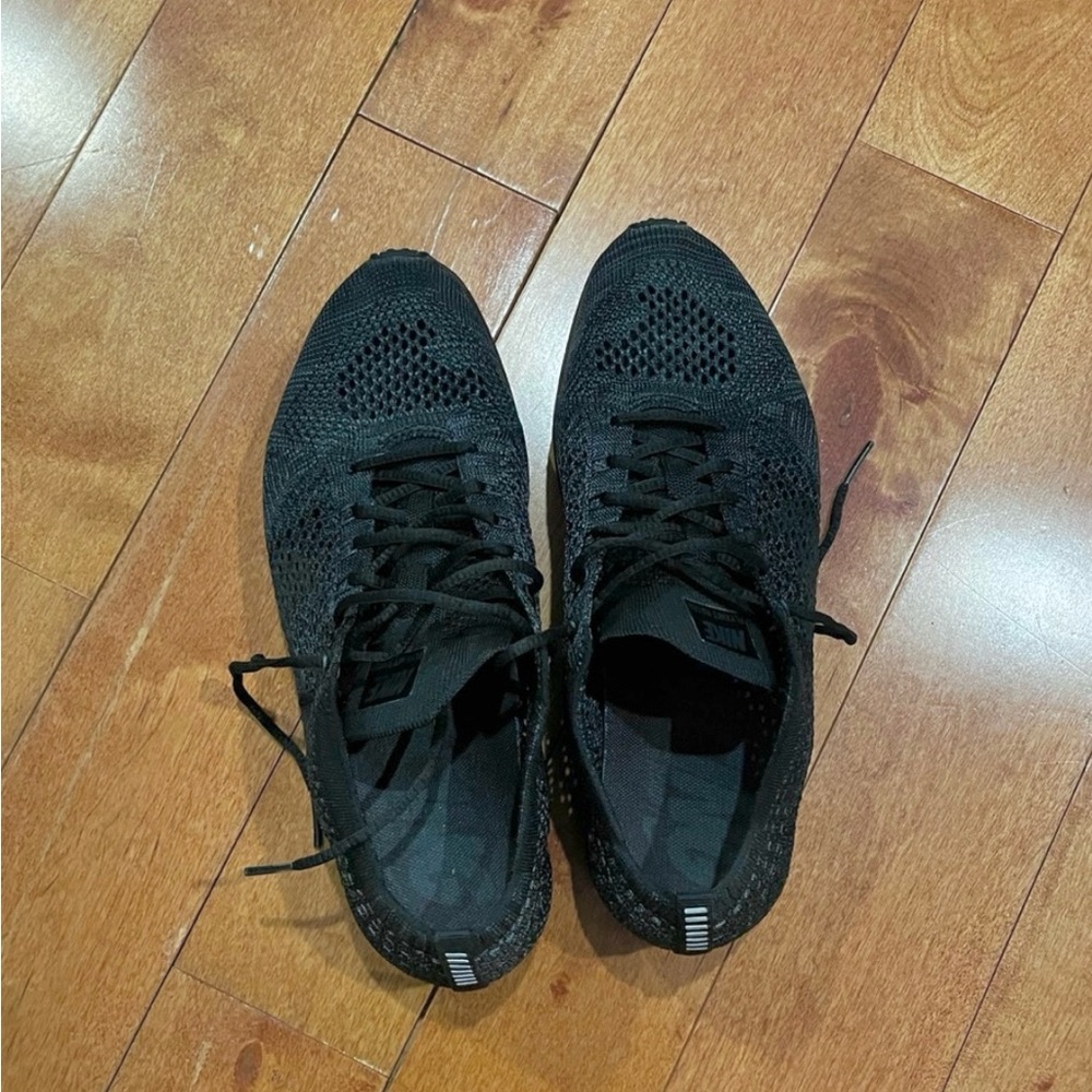 Nike Flyknit Racer running shoes, Triple Black US Men’s 7 Women’s 8.5